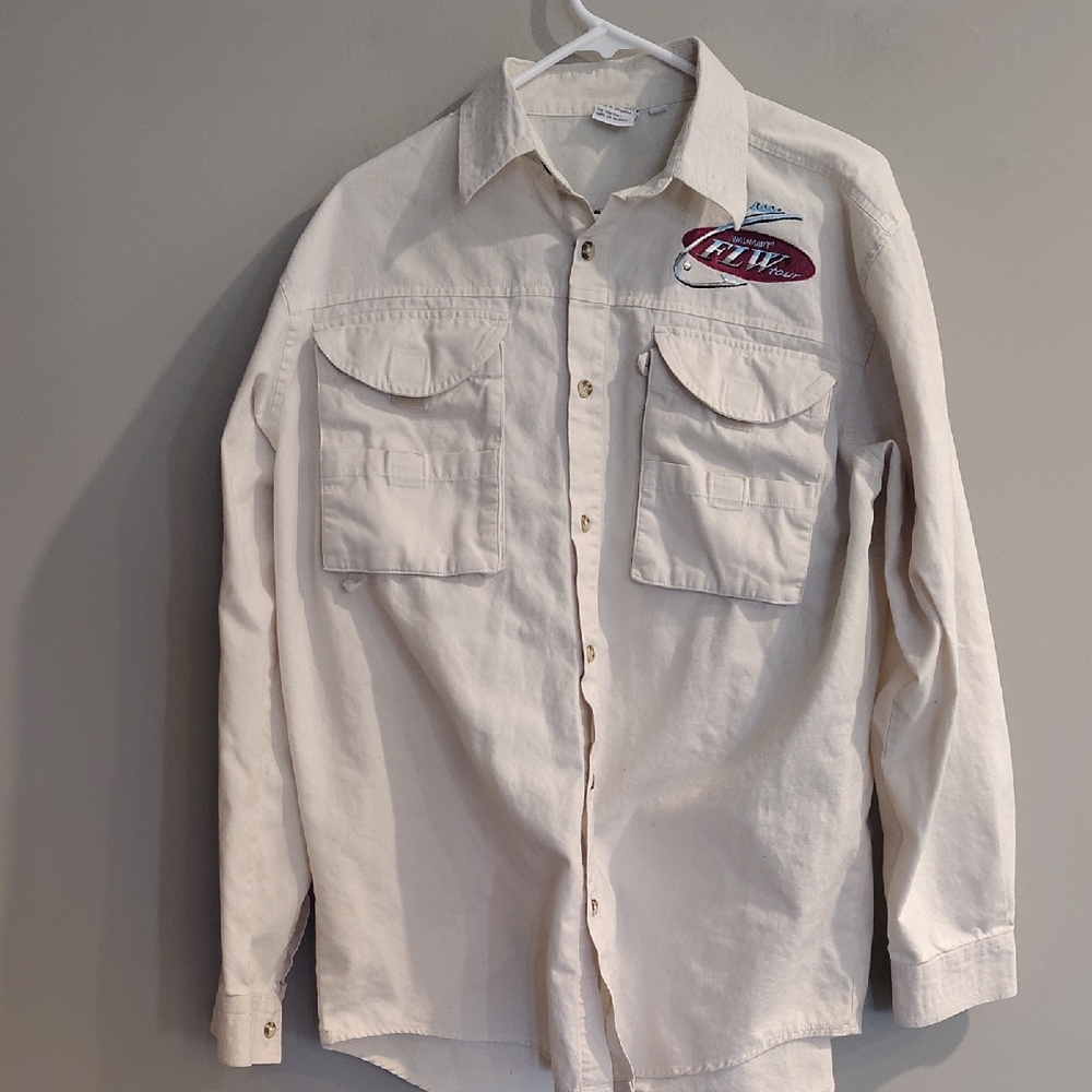 FLW‎ Tour Mens Large Cream Long Sleeve Embroidered Fish On Back Button Up Shirt